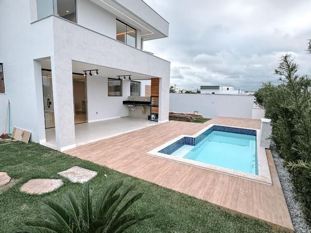 Casa com 362m² 3 quartos e 3 banheiros, à venda, no bairro Alphaville em Rio das Ostras