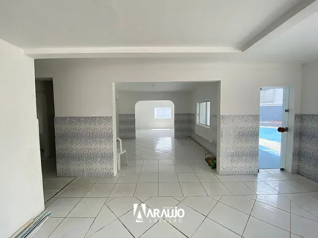 Casa com 1459m² 7 quartos e 6 banheiros, para alugar, no bairro Centro em Itajaí