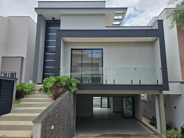 Casa 3 quartos e 5 banheiros, à venda ou para alugar, no bairro Mogi Moderno em Mogi das Cruzes