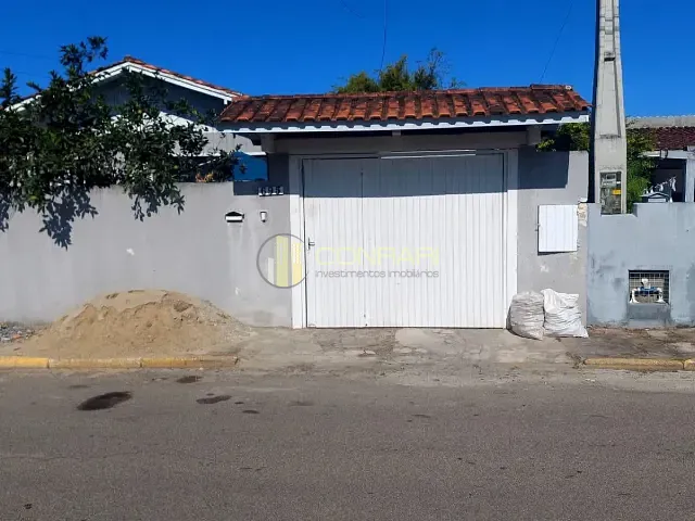 Casa 2 quartos e 1 banheiro, para alugar, no bairro meia praia em Itapema