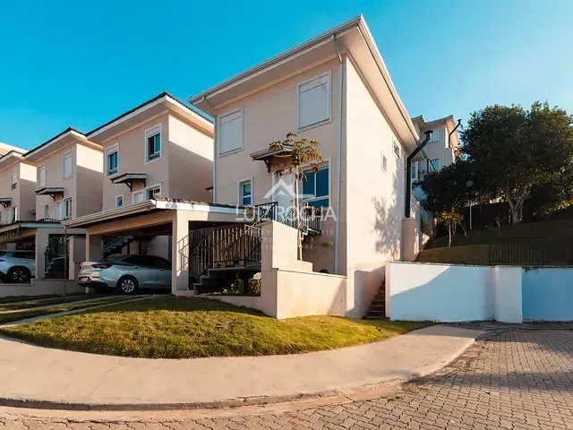 Casa com 423m² 3 quartos e 4 banheiros, à venda, no bairro Jardim da Glória em Cotia