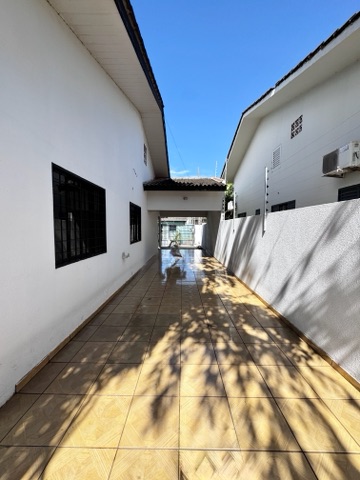 Casa com 370m² 3 quartos e 3 banheiros, à venda, no bairro Residencial das Acácias em Nova Mutum