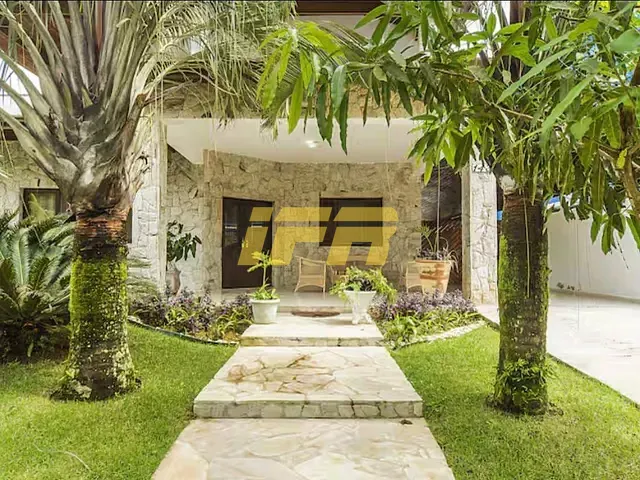 Casa com 450m² 6 quartos e 4 banheiros, à venda, no bairro Horto Florestal em Ubatuba