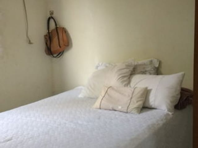 Casa com 293m² 5 quartos e 3 banheiros, à venda, no bairro Morada do Ouro Ouro em Cuiabá