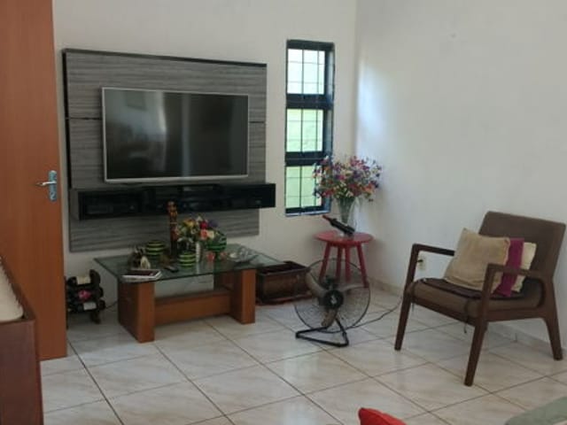 Casa com 293m² 5 quartos e 3 banheiros, à venda, no bairro Morada do Ouro Ouro em Cuiabá