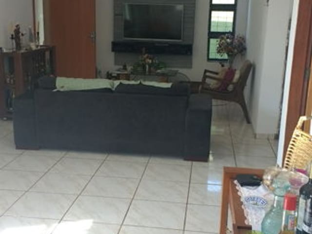 Casa com 293m² 5 quartos e 3 banheiros, à venda, no bairro Morada do Ouro Ouro em Cuiabá