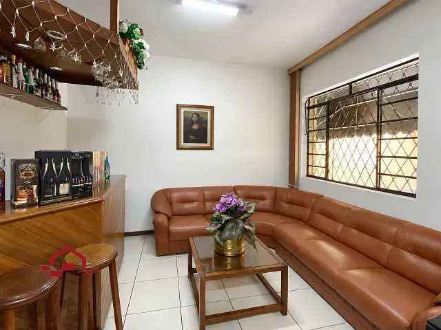 Casa 3 quartos e 3 banheiros, à venda, no bairro Prado em Belo Horizonte