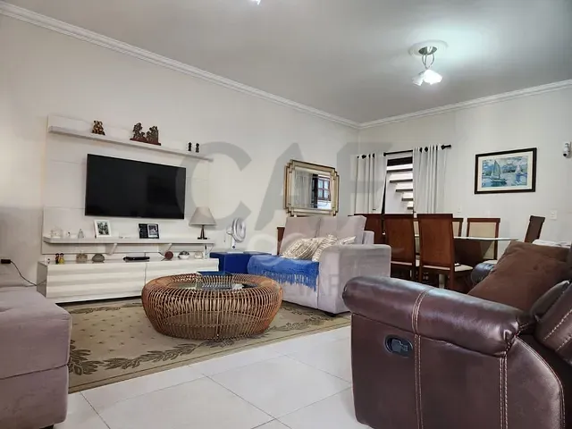 Casa com 250m² 3 quartos e 2 banheiros, à venda, no bairro Jardim das Tulipas em Holambra