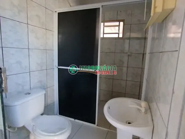 Casa 2 quartos e 1 banheiro, para alugar, no bairro Nova Canarana em Canarana