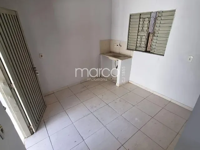 Casa 1 quarto e 1 banheiro, para alugar, no bairro Vila Mauá em Goiânia