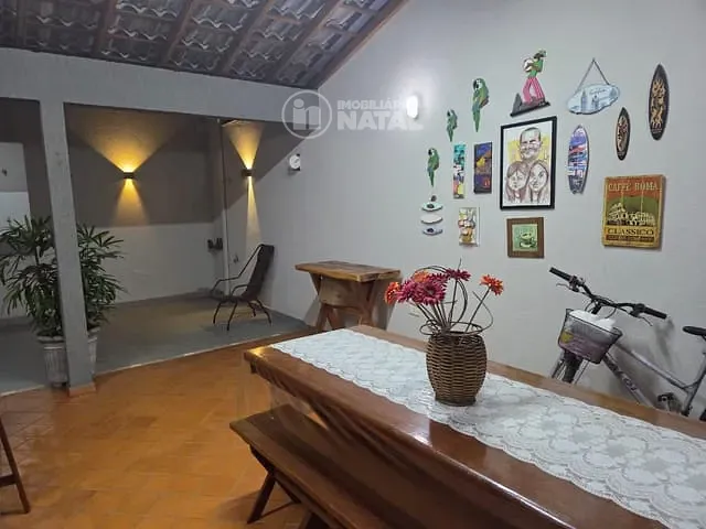 Casa com 180m² 3 quartos e 3 banheiros, à venda, no bairro Jardim Burle Marx em Londrina