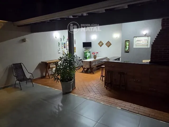 Casa com 180m² 3 quartos e 3 banheiros, à venda, no bairro Jardim Burle Marx em Londrina
