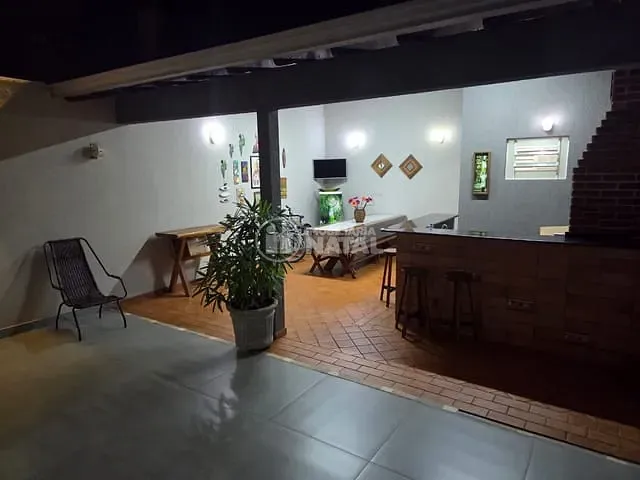 Casa com 180m² 3 quartos e 3 banheiros, à venda, no bairro Jardim Burle Marx em Londrina