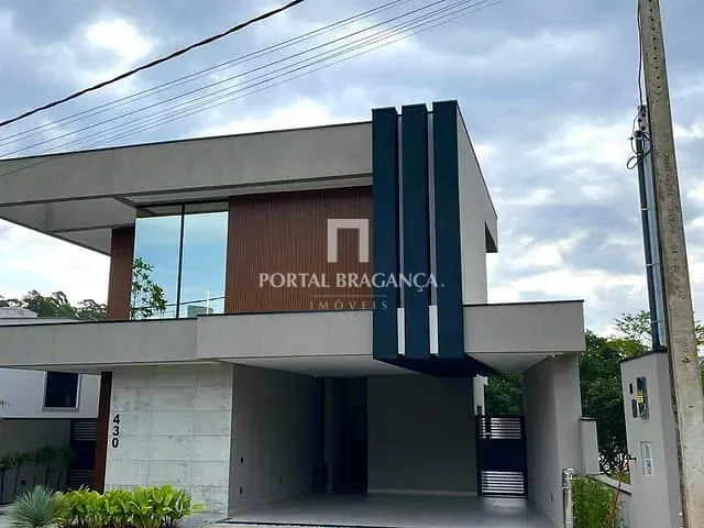 Casa com 420m² 3 quartos e 6 banheiros, à venda, no bairro Condomínio Vale das Águas em Bragança Paulista