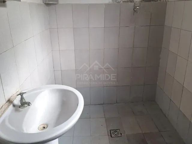 Casa com 244m² 2 quartos e 1 banheiro, à venda, no bairro Conjunto Habitacional Pedro Afonso Junqueira em Poços de Caldas