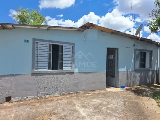 Casa com 244m² 2 quartos e 1 banheiro, à venda, no bairro Conjunto Habitacional Pedro Afonso Junqueira em Poços de Caldas