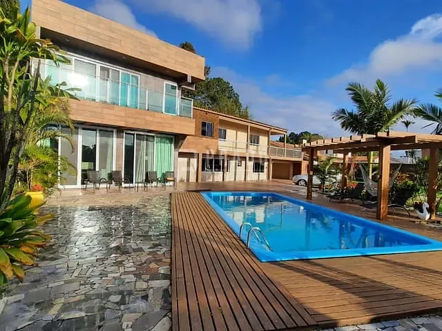 Casa com 2000m² 4 quartos e 4 banheiros, à venda, no bairro Recanto De Portugal em Pelotas