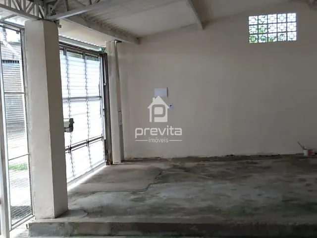 Casa com 200m² 3 quartos e 2 banheiros, à venda, no bairro Parque São Cristóvão em Taubaté