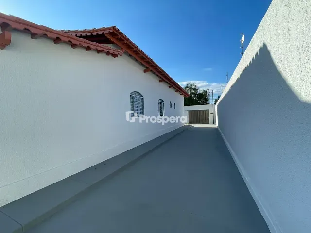 Casa com 470m² 4 quartos e 3 banheiros, à venda, no bairro Jardim Luz em Aparecida de Goiânia