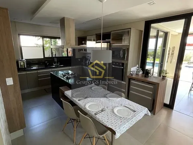 Casa com 800m² 4 quartos e 5 banheiros, à venda, no bairro Monte Alegre em Vinhedo