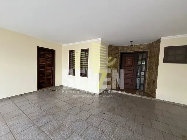 Casa com 495m² 6 quartos e 5 banheiros, para alugar, no bairro Parque Jardim Europa em Bauru
