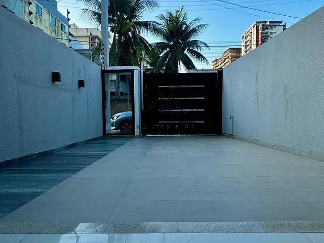 Casa 3 quartos e 2 banheiros, à venda, no bairro Nossa Senhora da Vitória em Ilhéus
