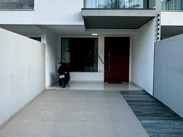 Casa 3 quartos e 2 banheiros, à venda, no bairro Nossa Senhora da Vitória em Ilhéus