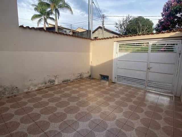 Casa com 300m² 3 quartos e 1 banheiro, à venda, no bairro Ponte Nova em Extrema