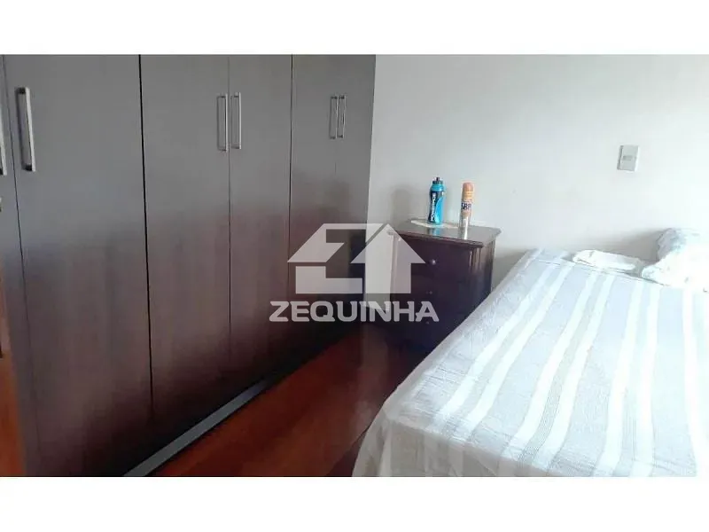 Casa, 5 quartos, 218 m² - Foto 10