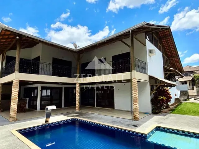 Casa com 1110m² 4 quartos e 6 banheiros, para alugar, no bairro Escola Agrícola em Blumenau