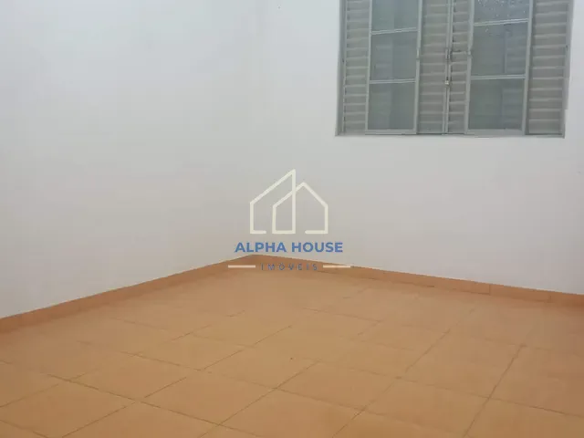 Casa com 360m² 3 quartos e 2 banheiros, à venda, no bairro Santana em Pindamonhangaba