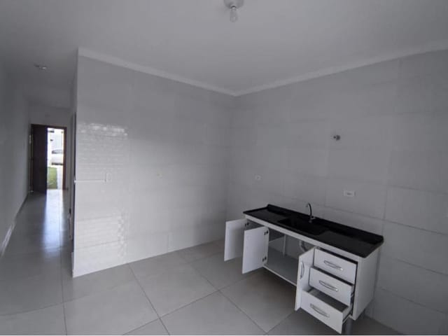 Casa 2 quartos e 3 banheiros, à venda, no bairro Residencial Algarve em Mogi das Cruzes
