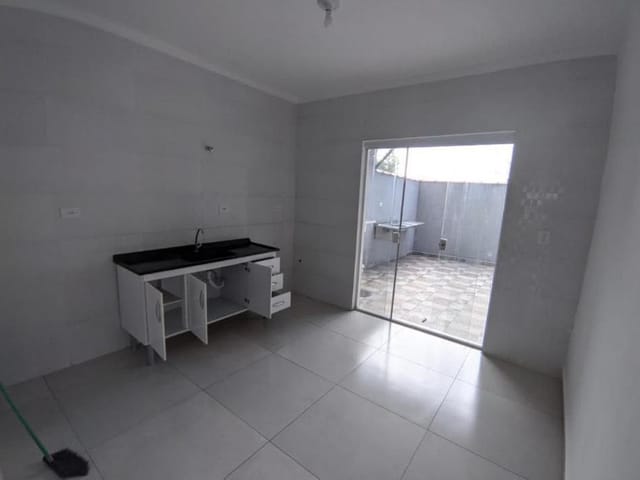 Casa 2 quartos e 3 banheiros, à venda, no bairro Residencial Algarve em Mogi das Cruzes