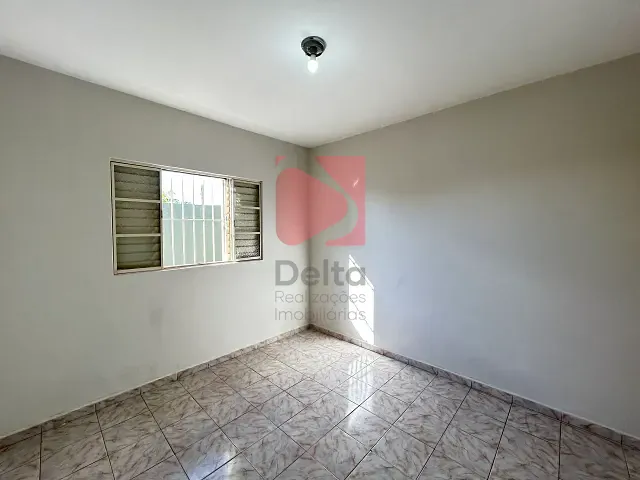 Casa 3 quartos e 1 banheiro, à venda, no bairro Jardim Carlos Gomes em Pirassununga