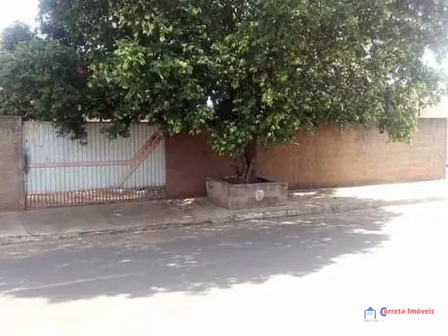 Casa à venda, no bairro Jardim Dourados em Três Lagoas