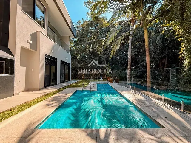 Casa com 524m² 4 quartos e 4 banheiros, à venda, no bairro Bosque do Vianna em Cotia