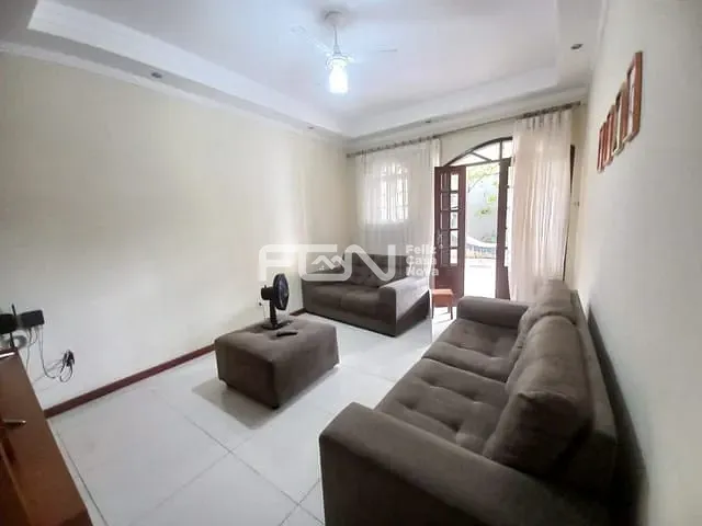 Casa com 220m² 3 quartos e 3 banheiros, à venda, no bairro Gleba C em Camaçari