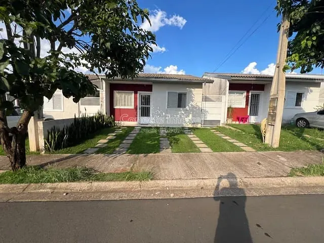 Casa com 146m² 2 quartos e 2 banheiros, à venda ou para alugar, no bairro Condomínio Vila das Tulipas em Holambra