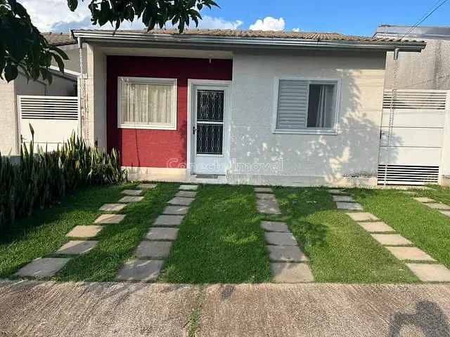 Casa com 146m² 2 quartos e 2 banheiros, à venda ou para alugar, no bairro Condomínio Vila das Tulipas em Holambra