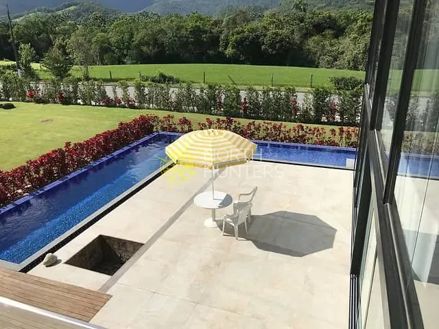 Casa com 2000m² 4 quartos e 7 banheiros, à venda, no bairro Sul do Rio em Santo Amaro da Imperatriz