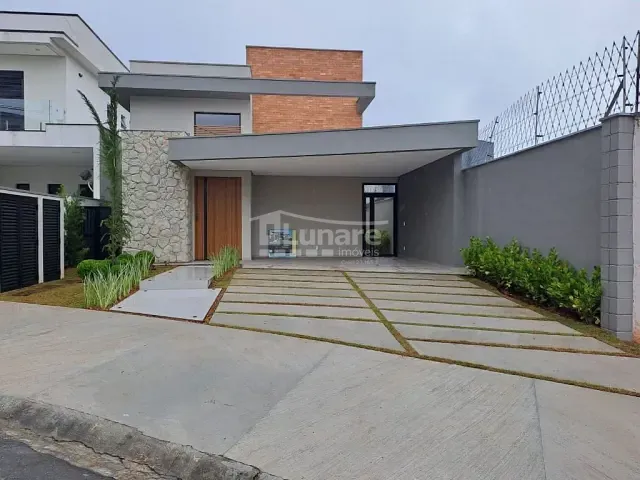 Casa com 303m² 3 quartos e 4 banheiros, à venda, no bairro Fazenda Rodeio em Mogi das Cruzes