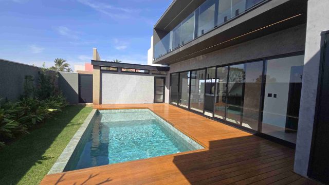 Casa com 467m² 4 quartos e 5 banheiros, à venda, no bairro Jardins de Monet Residence em Maringá