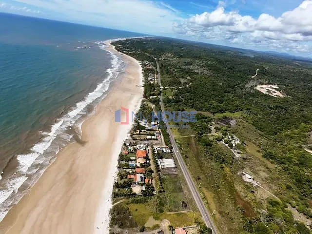 Casa 4 quartos e 4 banheiros, à venda, no bairro Olivença em Ilhéus