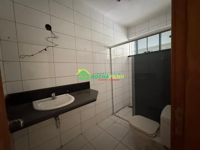Casa com 630m² 3 quartos e 7 banheiros, para alugar, no bairro Ininga em Teresina