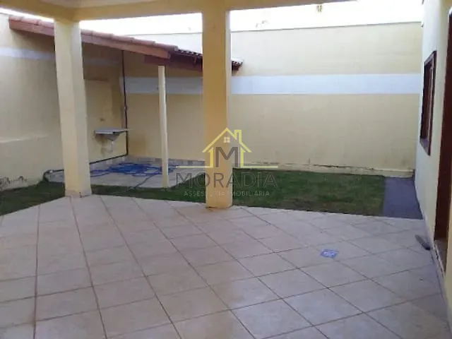 Casa com 625m² 3 quartos e 2 banheiros, à venda, no bairro Morada do Sol em Guaxupé