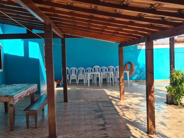 Casa 4 quartos e 2 banheiros, para alugar, no bairro Serramar em Rio das Ostras
