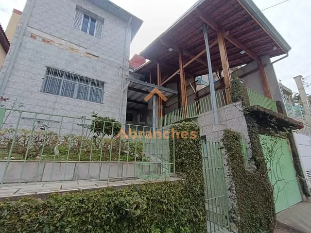Casa com 400m² 5 quartos e 3 banheiros, à venda, no bairro Vila Palmeiras em São Paulo