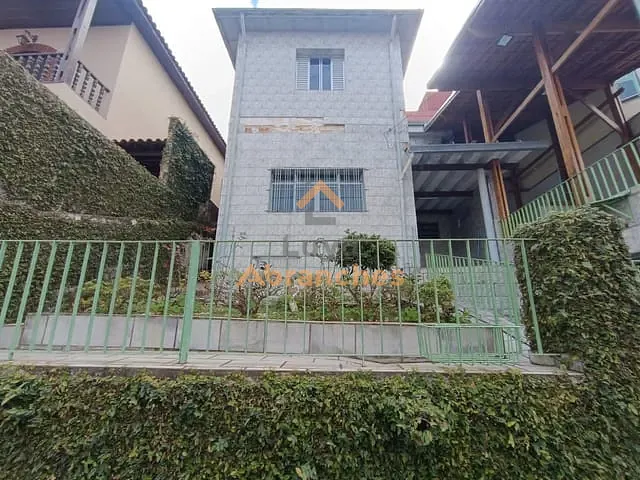 Casa com 400m² 5 quartos e 3 banheiros, à venda, no bairro Vila Palmeiras em São Paulo