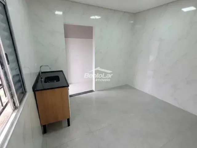 Casa com 30m² 1 quarto e 1 banheiro, para alugar, no bairro Jardim Peri em São Paulo