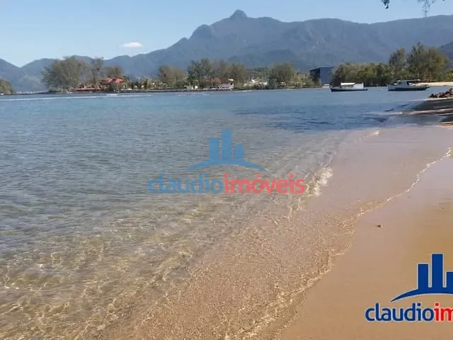 Casa 2 quartos e 2 banheiros, à venda, no bairro Bracuí (Cunhambebe) em Angra dos Reis
